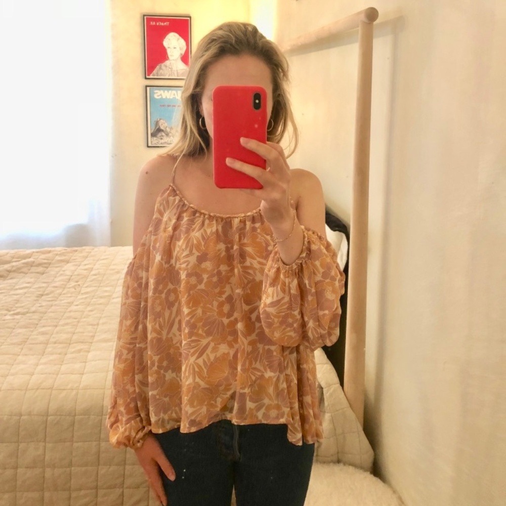 ASTR Blouse - Picture 2 of 2